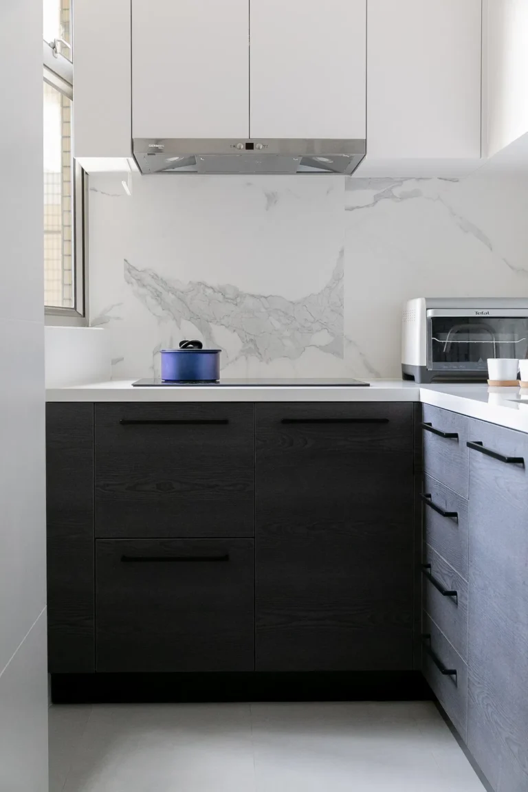 Bellagio kitchen Design with black wood cabinet